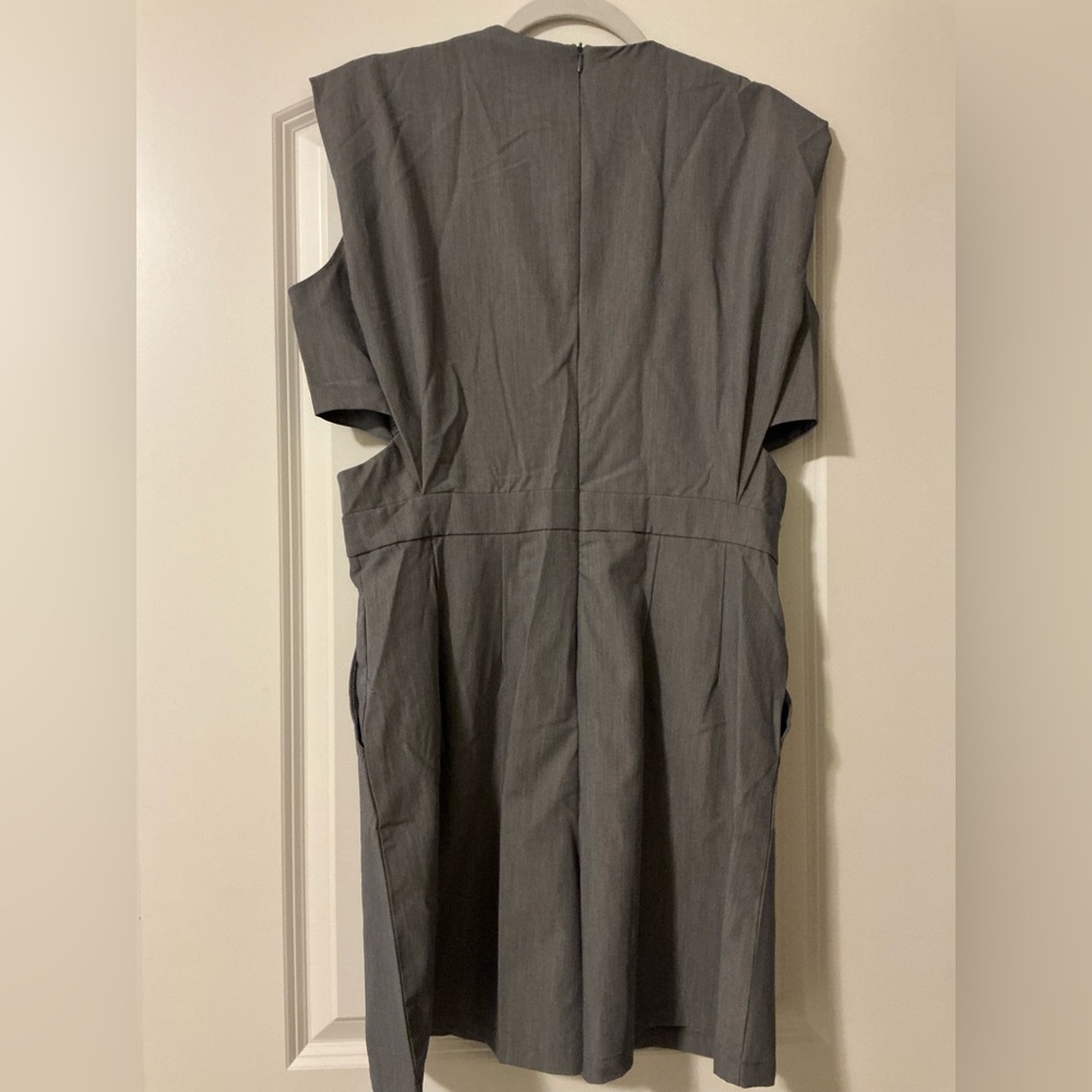NWOT Gray Romper with Side Cut Outs - Picture 5 of 9